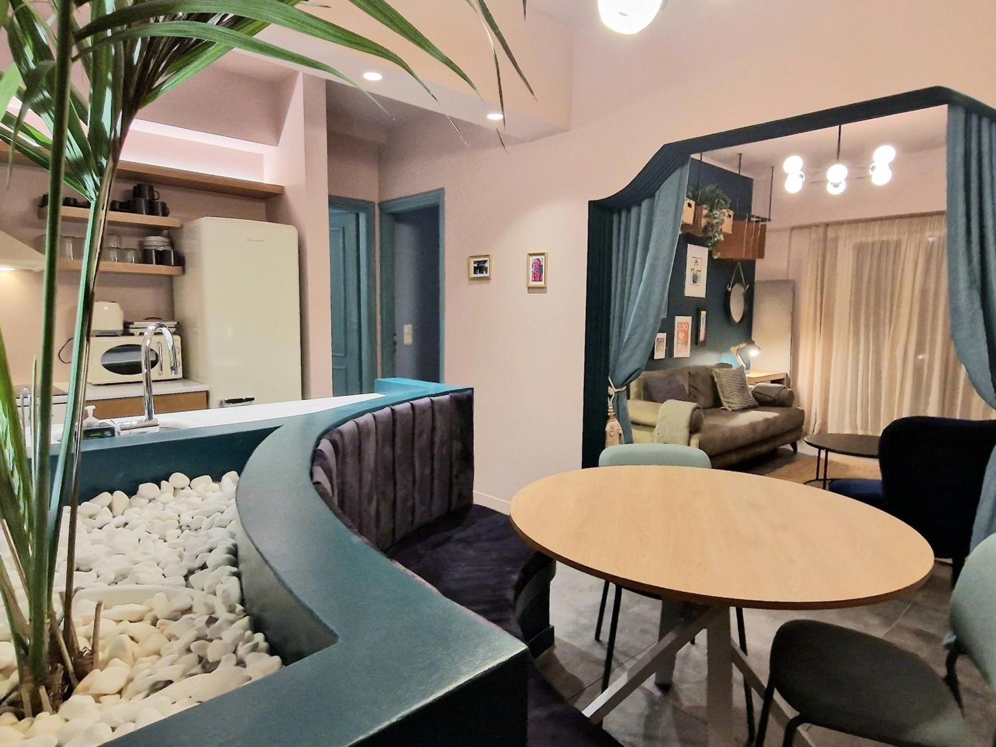 Secret Garden Downtown Apartment Athena Bagian luar foto